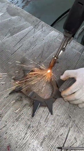 Handheld Laser Welding Machine" "Welding Technology" "Welder"