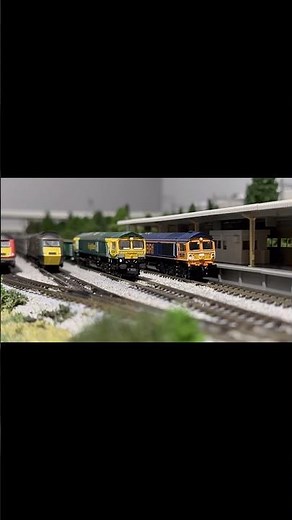 Class 59 & 66 through the station