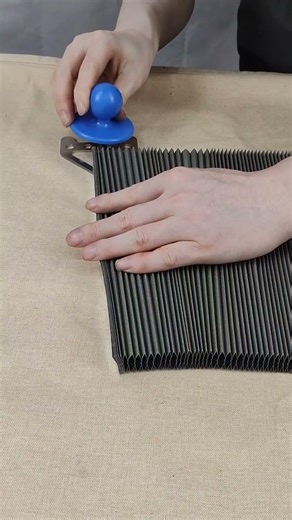 Beehive curtain cutting tool, neat cut surface, improve efficiency #doors and windows #screen door