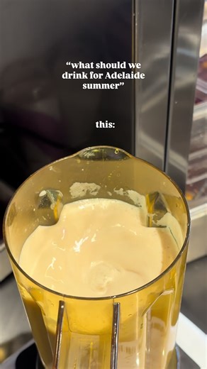 ASMR Bubble Tea Blender Sound in Adelaide City #pov #blender #bubbletea #milkteahair #adelaidefoodie