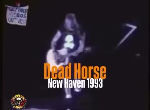 ‘Dead Horse’ - @gunsnroses ao vivo no New Haven Coliseum em New Haven, CT 🇺🇸 6 março 1993 🎥 Frans N Roses #GunsNRoses #GnFnR #OnThisDay #AxlRose #@Guns N’ Roses @Axl Rose @Slash