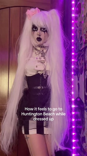 Fck HB it's literally the worst oml so glad I don't live there #alternative#alternativemakeup#alternativefashion#trending#trend