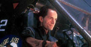 Aliens: Colonial Marines - Lance Henriksen na pokładzie