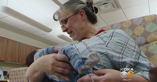 'Volunteer Cuddlers' Helping Babies Born To Drug-Addicted Moms - CBS Pittsburgh