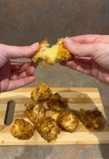 Delicious Air Fryer Crumbed Brie Recipe