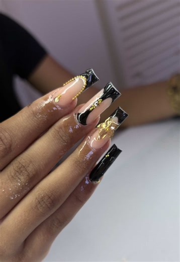 Black & Gold Nail Inspo 🖤⚜️#nailinspo #nails #nailart #acrylics #nailtrend