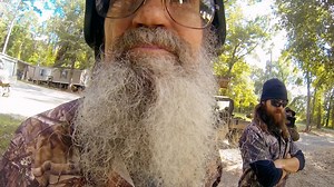 114K views · 2.3K reactions | Si proves to be a directorial talent to watch when he takes his Si Vision camera for a run in this look back at one of his funniest moments. | Duck Dynasty | Facebook