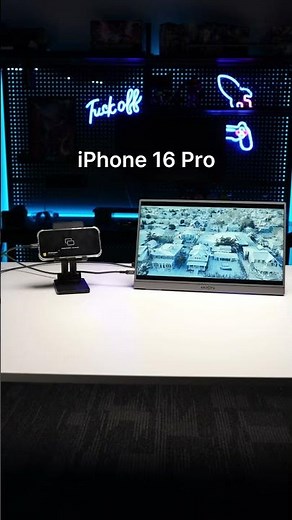 POV: Your Portable Monitor Works With Everything