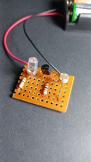 Day Night LED Circuit💡