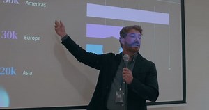 Homme d'affaires Présenter à la Conférence : vidéo de stock (100 % libre de droit) 1104190441 | Shutterstock