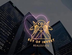 عندما تقرر شراء عقار ما، فأول ما تواجه من مشكلة هو الجهل بالأماكن المناسبة لتطلعاتك؟ أسعار سوق العقارات والعوامل المؤثرة في عملية تحديد الثمن؟ كيف أعرف أن العقار مطابق للمواصفات وآمن للحياة فيه؟ ما الإجراءات التي يجب إتخاذها للإستثماره تجاريًا؟ كيف أحدد ثمن بيعه؟ ما هي شركات التشطيبات المحترفة التي يجب التعامل معها؟ كيف تتجنب الخداع من أصحاب العقارات أو من المقاولون العاملون فيه؟ كيف تضمن عدم دخوله في أى إصلاحيات تابعة للدولة وقد تهدد بقائه؟ كيف تتأكد من سلامة الأوراق وكيف تحدد القيمة الفعلية لل