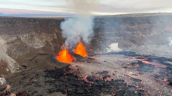 Mount Kilauea volcano erupts in Hawaii