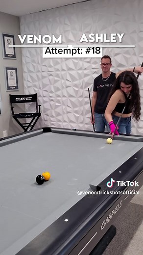 Recently had the visit of WPBA Pro Ashley Benoit so I had to challenge her on a few shots 😁🎱❌✅#8ballpool #snooker #billiards