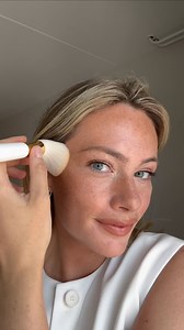Set it and forget it! ✨ Our Sculpted Skin-Perfecting Powder keeps your glow locked in all day! Weightless, blurring, and oh-so-breathable—it’ll give you the effortlessly flawless finish you’ve been looking for! #BeyondCleanBeauty | OGEE