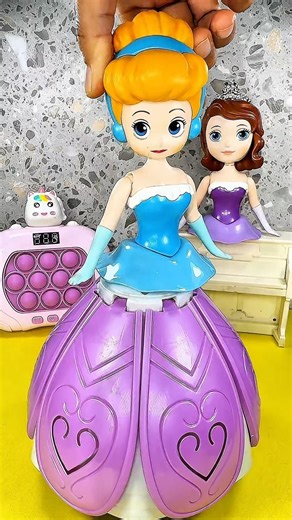 ODDLY SATISFYING ANNA AND SNOW WHITE ASMR DISNEY PRINCESS 🏖️🎡#shorts #toys #asmr #disneytoys