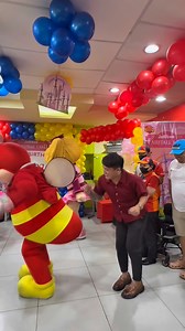 Maligayang Kaarawan, BJ! Hangad ko na lumigaya ka. Thank you sa lahat ng tulong at suporta mo sa akin. Alam ko malungkot dahil nakaburol pa si Amama pero magpasalamat tayo sa panibagong buhay na kaloob sayo ni Lord. Sana ay mas marami ka pang mapasaya. Love youuuu. #Jollibee #BidaAngSaya #BJserye | Serbisyong Genove