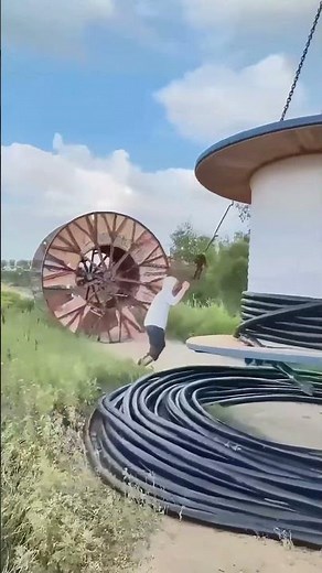 The process of spinning loose cables