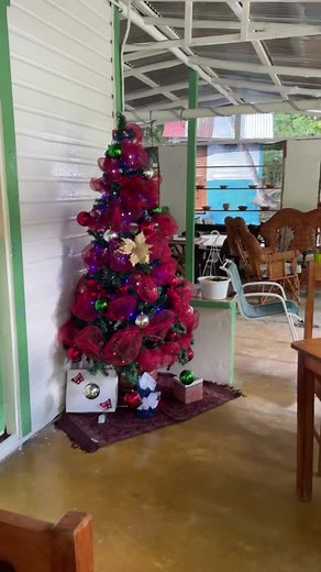 Cozy Rustic Christmas Tree Decor Ideas