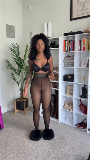 🔥 The Original Magic Leggings: Snatch Waist & Stay Warm—20k Sold! Tired of winter leggings that bag, itch, or hide your curves? Meet the Original Magic Leggings—the viral pair every woman’s grabbing! Our patented compression waistband snatches your waist for an instant hourglass. Genuine fleece lining keeps you toasty (no cheap fuzz!), and they look like pantyhose but feel like a hug. They fit every body: XXS to 3XL, even heights up to 6’2”! No knockoffs compare: 4 skin-tone shades, and they el