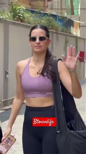 #NatasaStankovic spotted in Bandra keeping it stylish yet casual as she stepped out in the city.