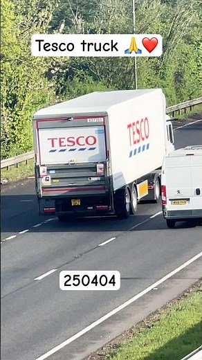 🚛🛒 Tesco Food Store Delivery Truck in Action | Reliable Service Across the UK #TescoTruck #Grocery