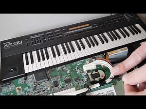 Roland XP-30 - Battery replacement