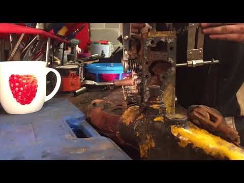 Massey Ferguson Perkins AD3.152 engine rebuild