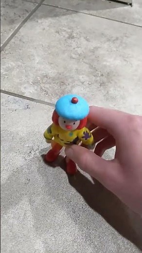 JoJo dancing to the JoJo's Circus Theme Song