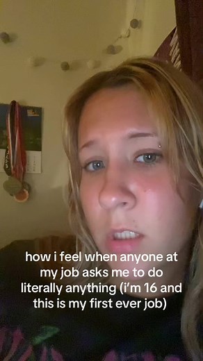 Navigating Your First Job Experience as a Teen