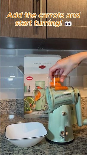Testing the TOPAA Rotary Grater With Carrots 🥕 #shorts