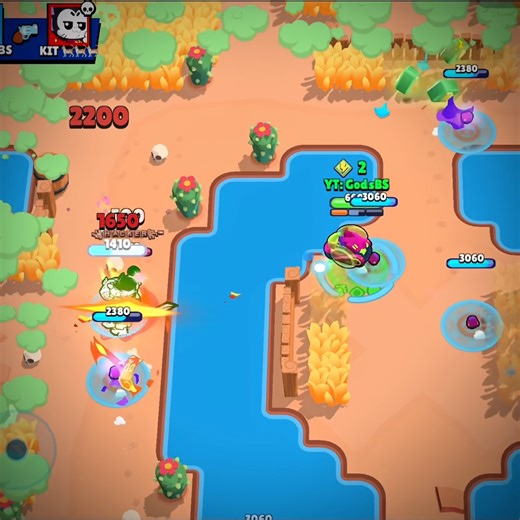 Eve’s aliens haunted everyone in this lobby 💀