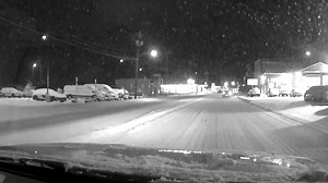 ❄️DRIVE WITH CAUTION!⚠️ Some roads are still coated in snow this morning, like Ohio River Boulevard in this video. Find the latest forecast >>> wpxi.tv/44NsyEn See the radar >>> wpxi.tv/380to3O | WPXI-TV Pittsburgh