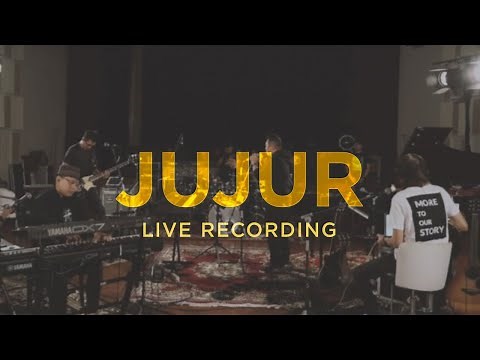 JUJUR (from ‘It Is Well’ EP) - Sidney Mohede