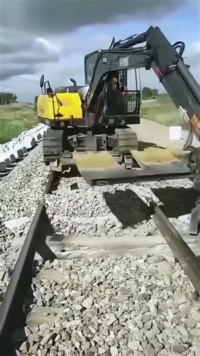 JINGGONG Railway Sleeper Changer｜Full-process Renovation at Construction Site