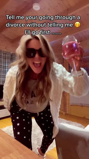 Cameron Diaz's Iconic Look in The Holiday - Divorce Comedy