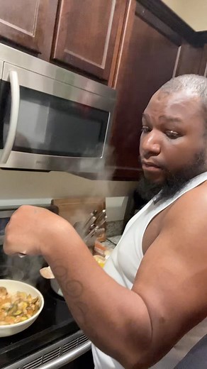 If he can just let me finish cooking the finale product will be plenty seasoned 🤦🏽‍♀️ | o.g__family