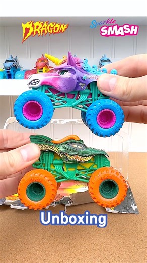 Sparkle Smash and a Dragon - Unboxing 2 pack! #shorts #unboxing #monsterjam #toys