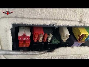 Mercedes S-Class petrol W220 2000 fuses location