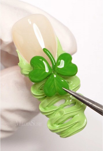St. Patrick's Day Green Cream Nail Art Tutorial