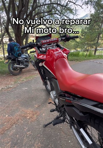 Cuando reparas la moto tú mismo 😅🤷🏻‍♂️