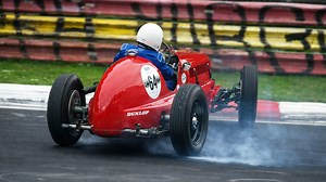 Old timer slides during Nürburgring session