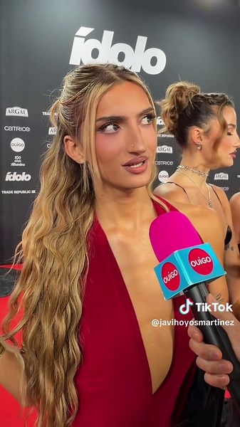 Shannis: “¿Quién es Lola Indigo?” #lolaindigo #shannis #illojuan #premiosidolo