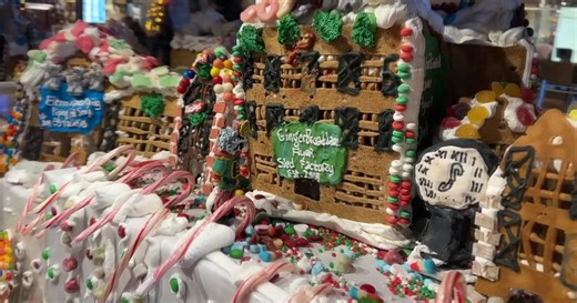World's largest gingerbread village on display at NYC mall