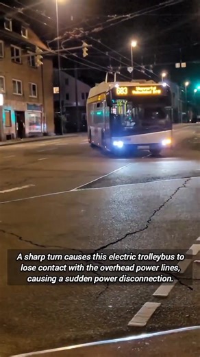 What Happens When Trolley Poles Disconnect From Overhead Wires