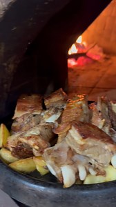 Telesko i jagnesko pecenje od furna na drva ,po naracka 👌 | Restaurant-PRONTO-Vrutok