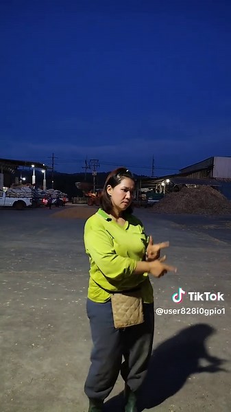 #เทรนด์วันนี้້ ขายข้าวโพดรอคิว