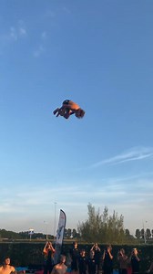 Are you ready for the flippy spin of all flippies? 🎙👍 | Ozzy Man Reviews