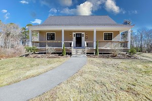 28 Wareham St, Marion, MA 02738 - MLS 73340615 - Coldwell Banker