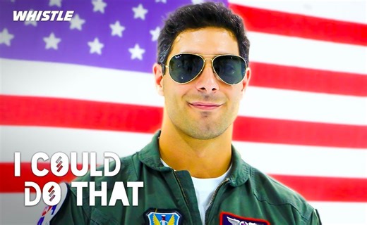 【吉米·加洛波罗】驾驶战斗机？