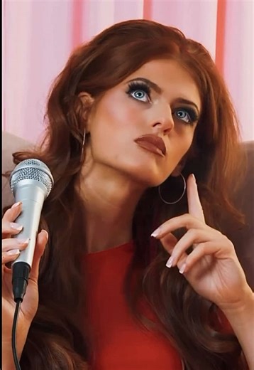 Behind the Scenes of a Model Photoshoot with Mackles